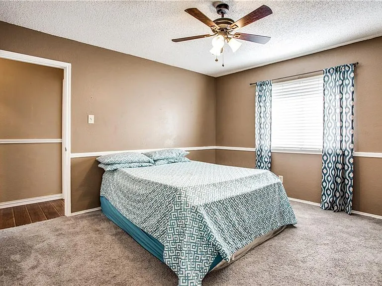 6817 Haltom Rd — Photo 14