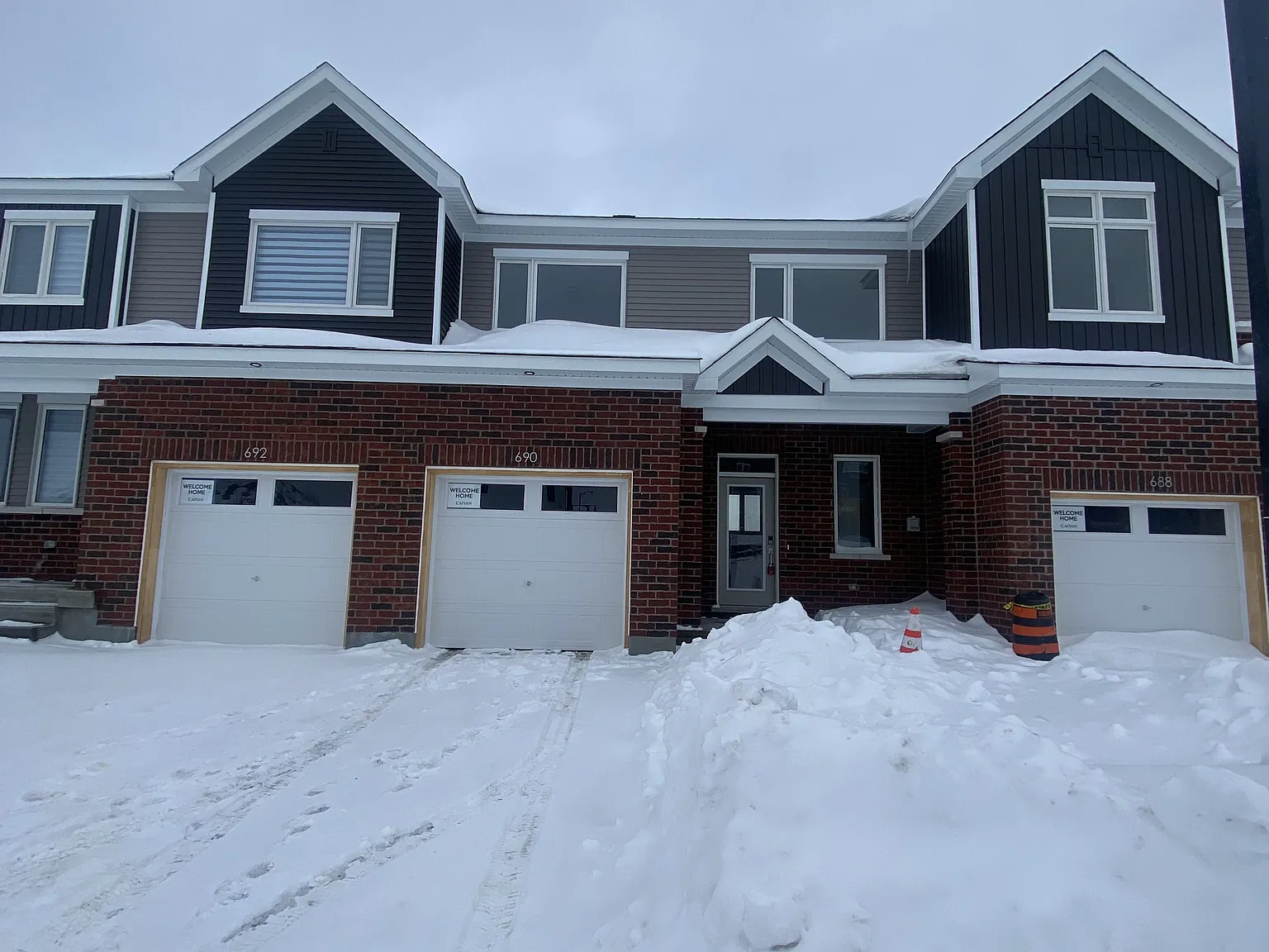 3 bed, $2,750 — Photo 1