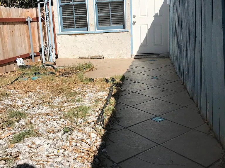 2920 Kalmia St #A — Photo 2