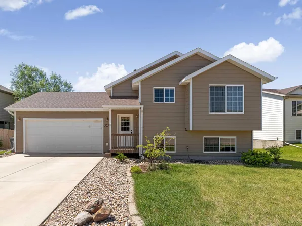 3035 New England St, Rapid City, SD 57703