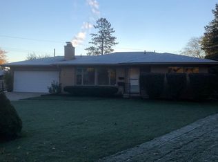 1527 Warwick Ct, Ann Arbor, MI