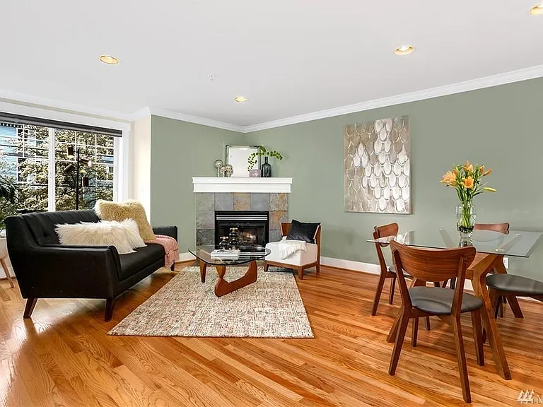 1110 10th Ave E #B — Photo 1