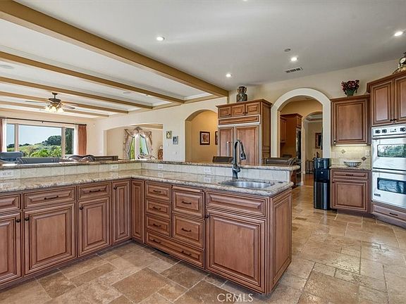 4th image of 775 Riata Ln