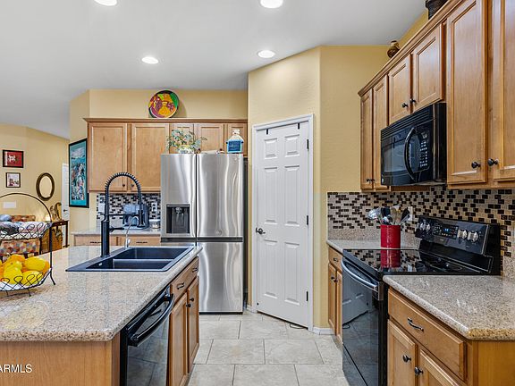 5th image of 42806 W WHISPERING WIND Lane