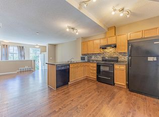 5604 199th St NW #150, Edmonton, AB T6M2Z9