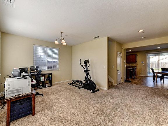 4th image of 51 Brookbay Way