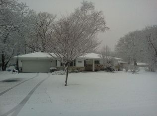 12885 Hampstead Dr, Brookfield, WI 53005