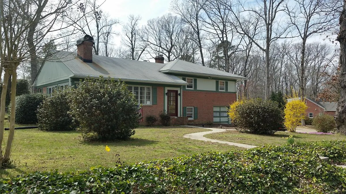 3 bed, 2.5 bath, 1824 sqft, $1,800 — Photo 1