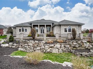 3352 Riverwood Ct, Perrysburg, OH 43551