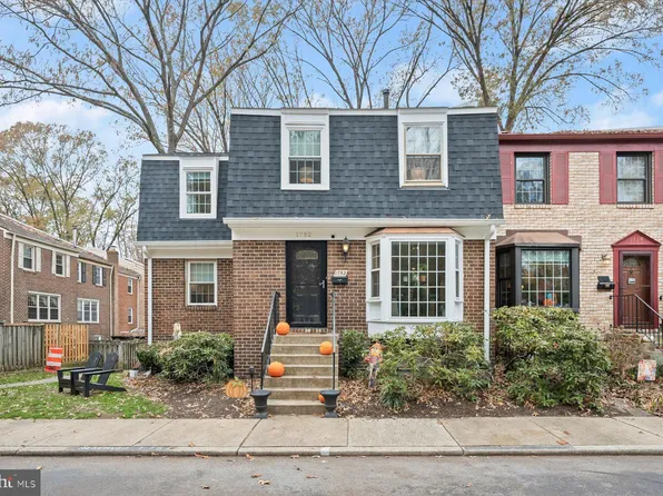 1752 Albermarle Dr, Crofton, MD 21114