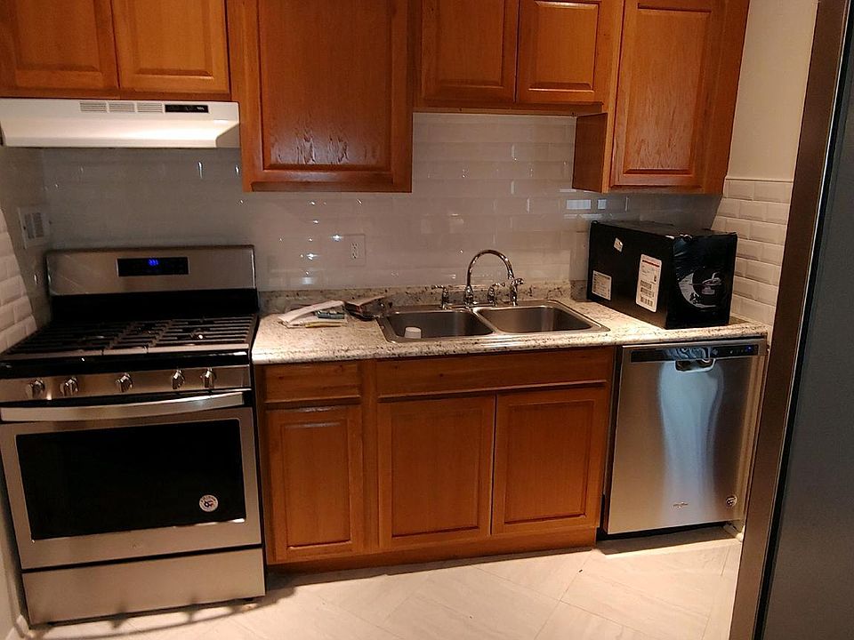2nd image of 7125 Donnell Pl #D