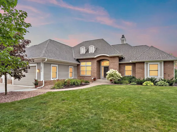 8072 Enclave Cir, Woodbury, MN 55125