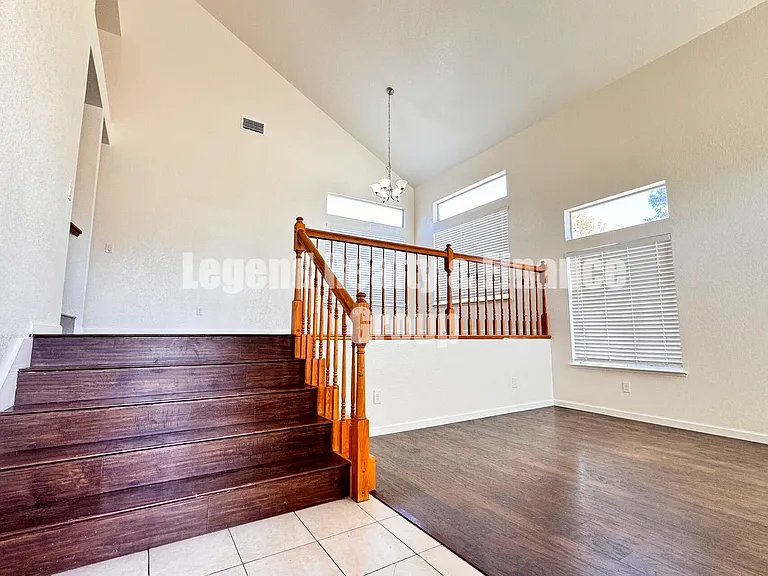 6843 Cedar Bluff Way — Photo 2