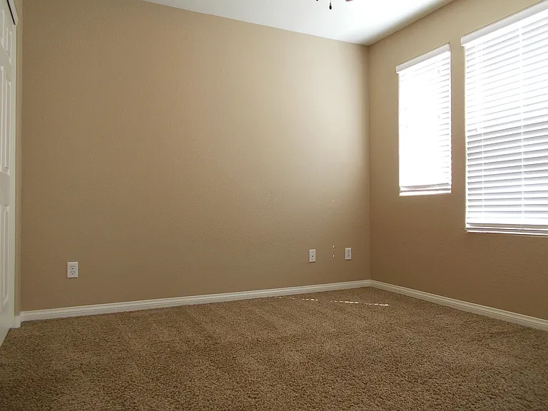 961 Wagner Valley St — Photo 15