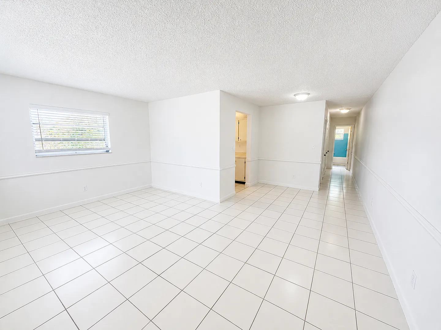 2306 NW 9 Ave — Photo 4