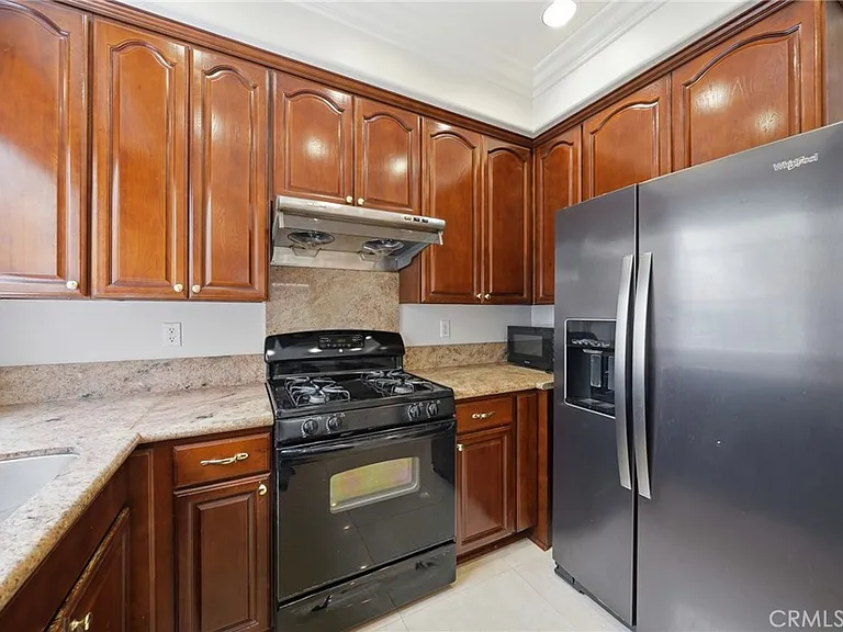 5803 Fullerton Ave — Photo 11