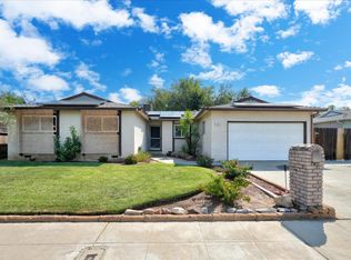 1645 Burgan Ave, Clovis, CA 93611
