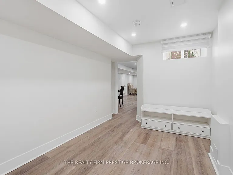 612 Fox Mill Pl #LOWER — Photo 9