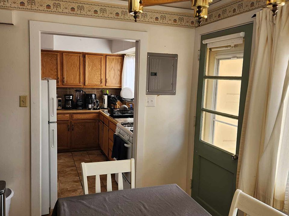 2nd image of 4205 Alabama Ave APT B