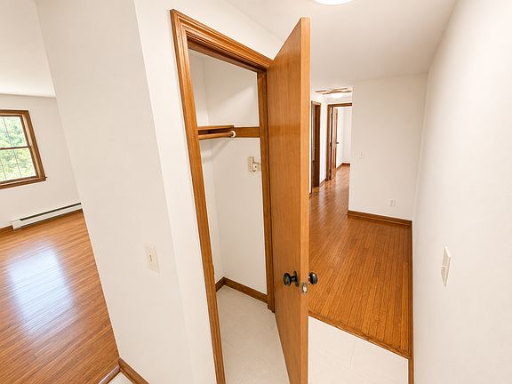 5th image of 148 McCarty Ave APT 18