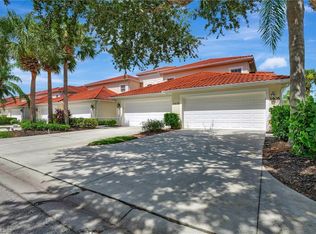 3405 Grand Cypress Dr APT 202, Naples, FL 34119