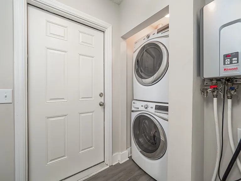 2724 Gervais St — Photo 14