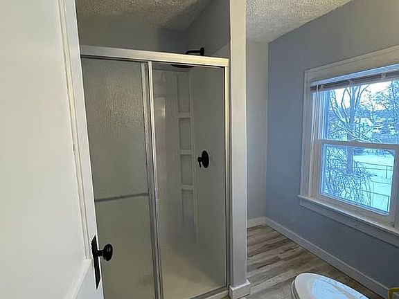 3rd image of 902 Sancome Ave