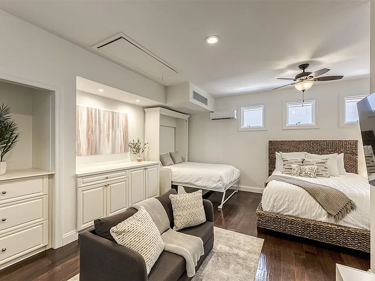 524 Poinciana Dr — Photo 8