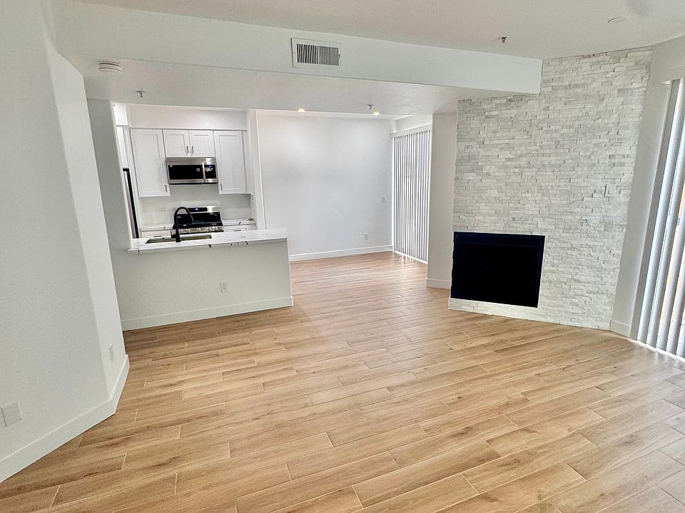 1st image of 13133 Le Parc Blvd #0
