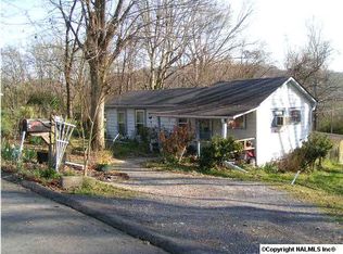 5412 Guy Rd, Guntersville, AL 35976