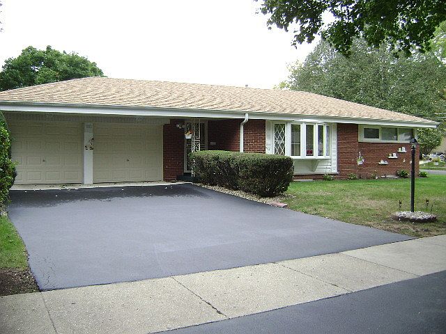 1st image of 1811 Everett Ave