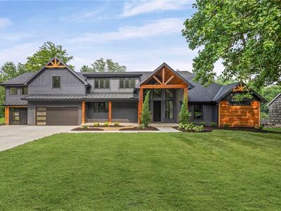 9517 Linden St, Overland Park, KS, 66207