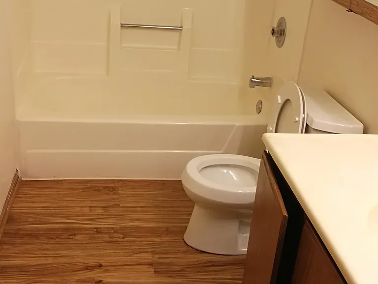 14802 Kenton Ave #1B — Photo 5