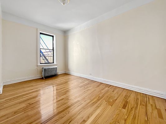5th image of 555 Fort Washington Ave APT 4c