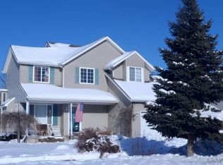 718 Bunce Ave, Marysville, MI