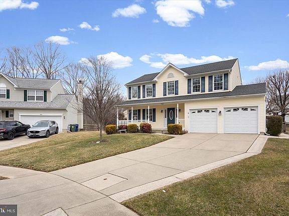 3rd image of 703 Rosefield Ct