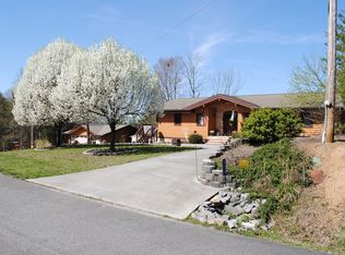 234 Black Hawk Dr, Ten Mile, TN 37880