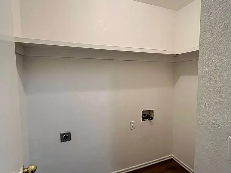 3609/11 N Drexel — Photo 9