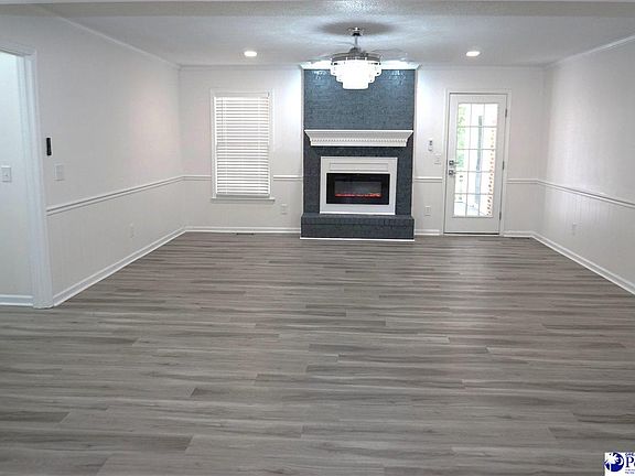2nd image of 3225 Beechwood Rd