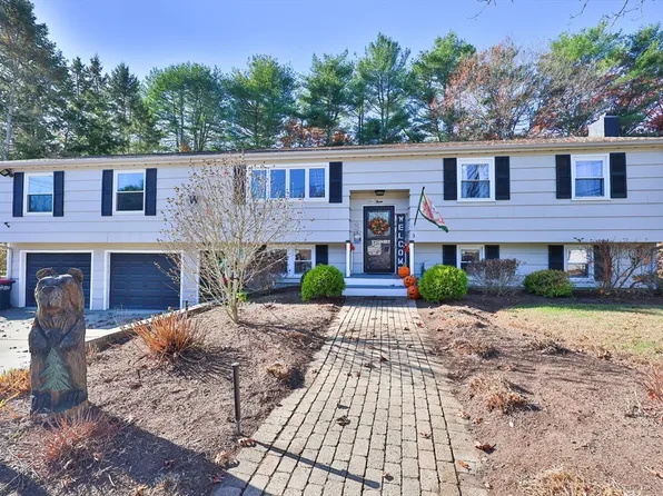 3 Haskell St, Norton, MA 02766