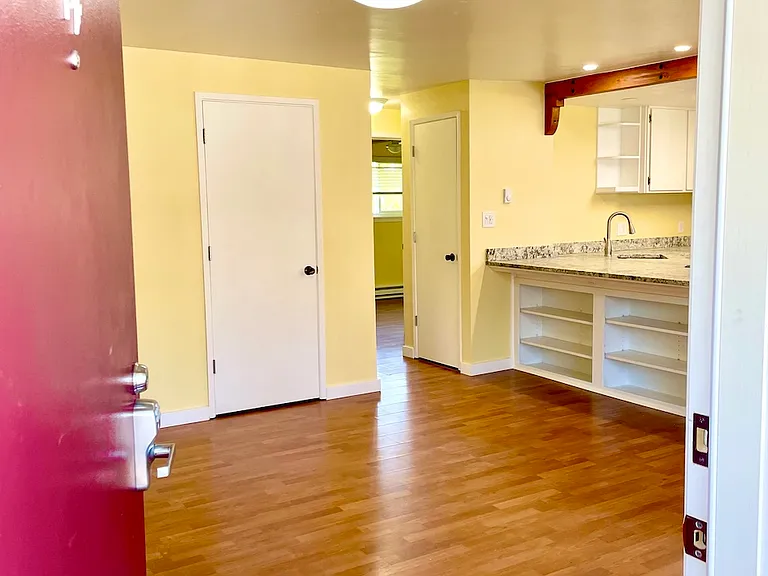 1301 Iowa St #14B — Photo 1