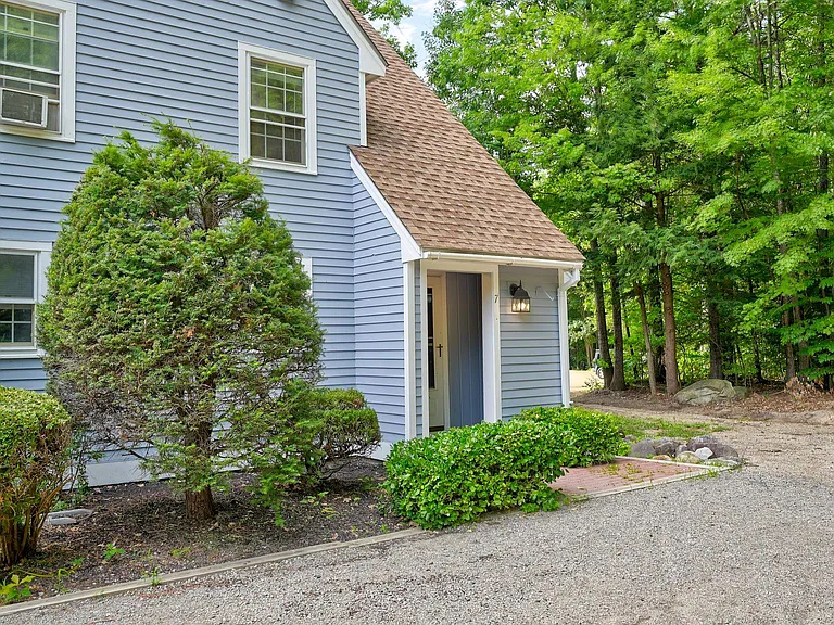 59 Haynesville Ave #7 — Photo 3