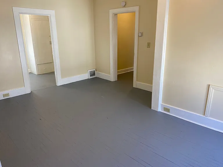 707 Grant St — Photo 16