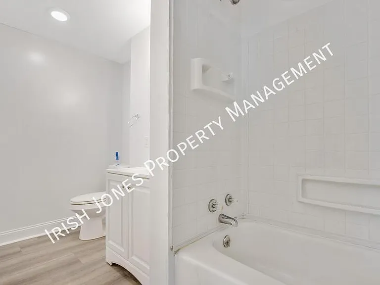 190 Whitney Pl #LOWER - UTILITIES IN — Photo 8