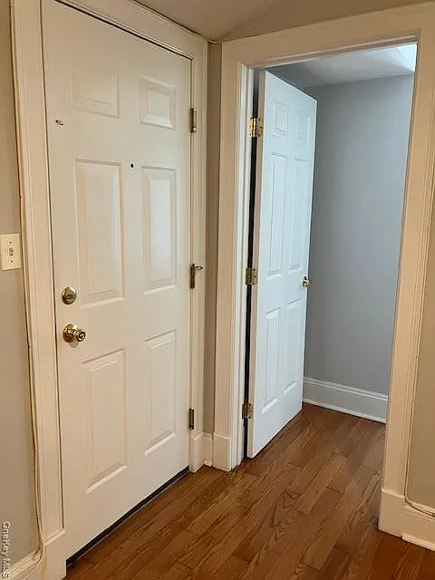 1 bed, 1.0 bath, 6416 sqft, $1,900 — Photo 4