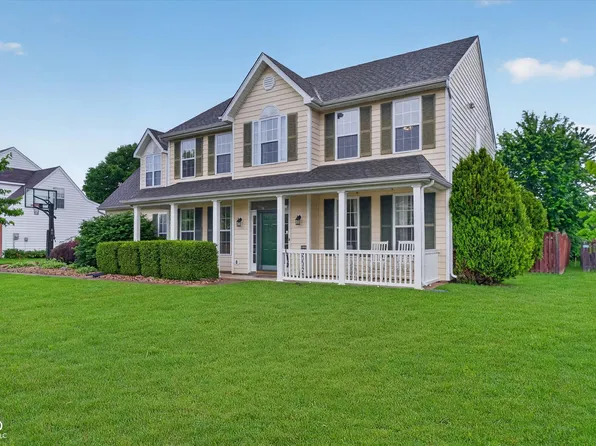 6844 Russet Dr, Plainfield, IN 46168
