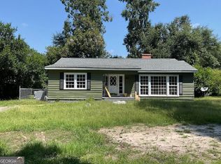 66 Kibbee St, Hawkinsville, GA 31036