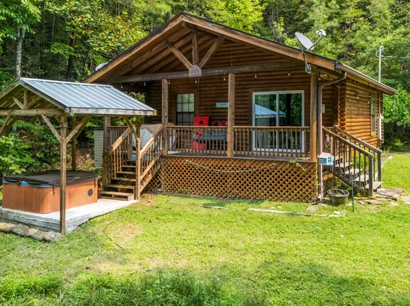 1284 Laurel Lick Rd APT 2, Sevierville, TN 37862