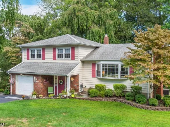 18 Stony Hill Rd, Butler, NJ 07405