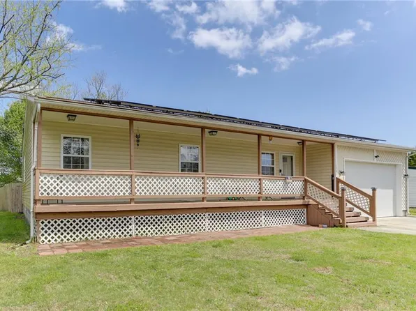 1240 Skylark Dr, Virginia Beach, VA 23453